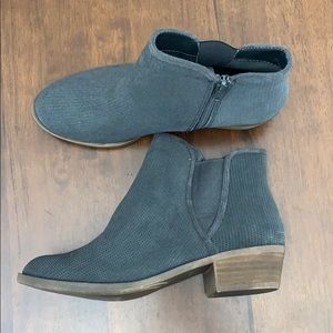 kensie Gerona Dark Grey Booties